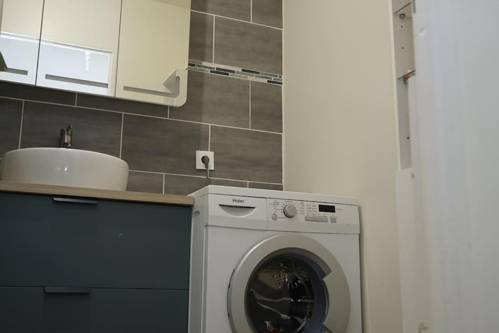 2 Bedrooms- 20' Paris - 25' Disneyland - Wifi Villiers-sur-Marne Buitenkant foto